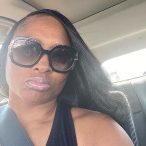 Meet your Posher, Schooley